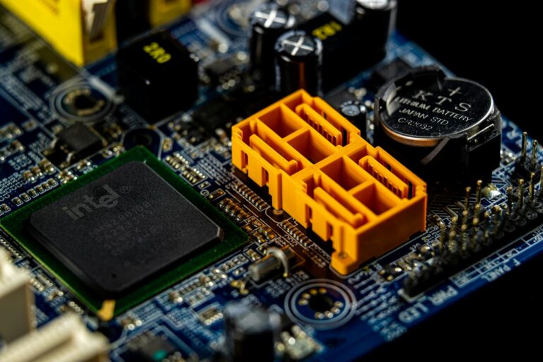 Intel Core Ultra 5 250K Plus review — $199 gaming CPU on LGA1851 motherboard — Sudo Build